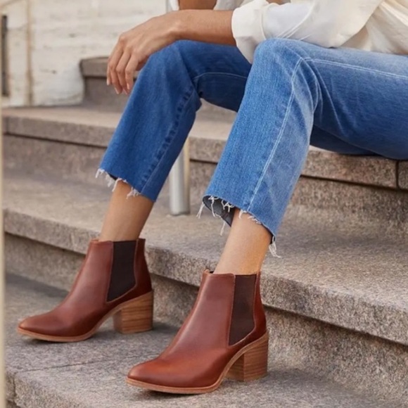 Nisolo Heeled Leather Chelsea Boot Size 7.5 Brandy - Picture 1 of 6